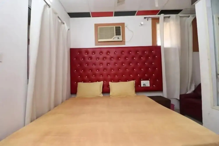Amar Hotel By GRB