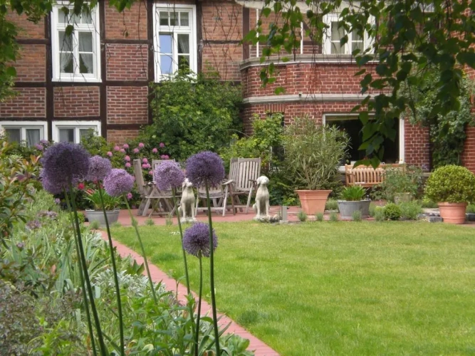 Standard Double room with garden view