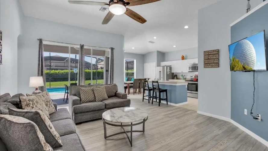 4 Bedrooms Cottage