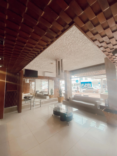 Shelton Hotel