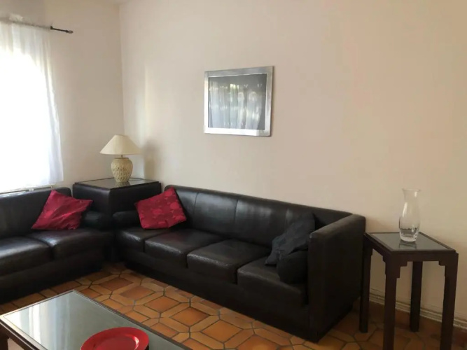 Spacious Quentoinise Town House