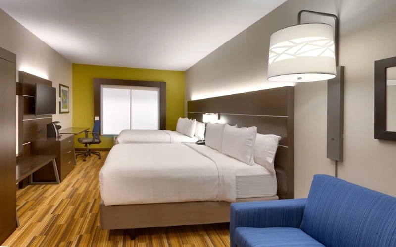 Quadruple Suite