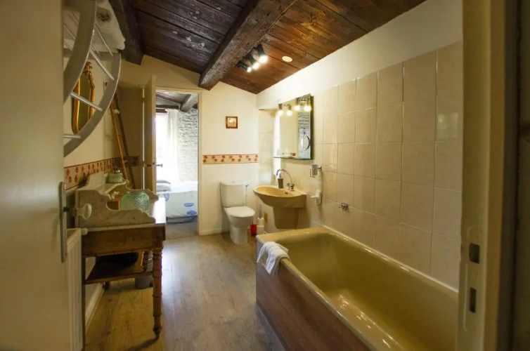 Deluxe Double Suite