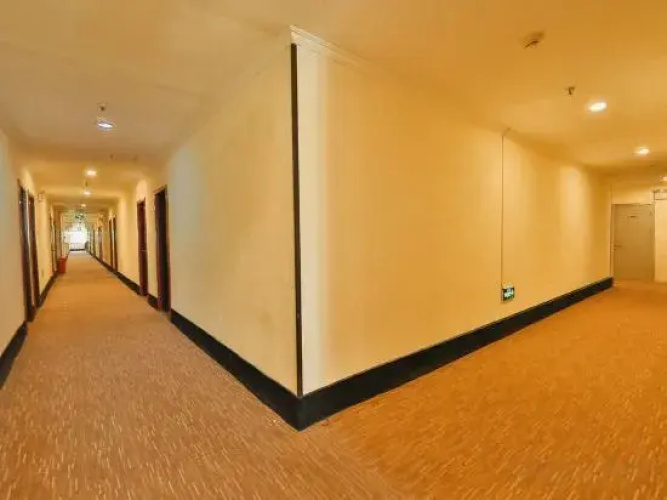 Super 8 Hotel
