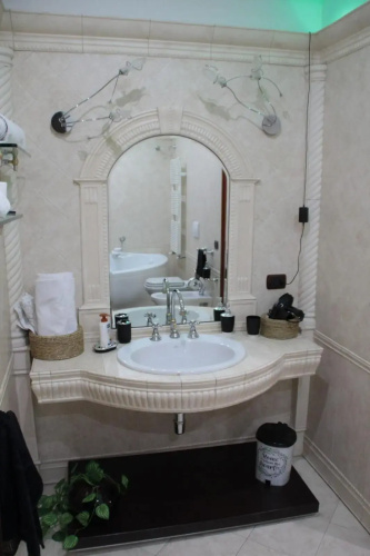 Suite Petroni
