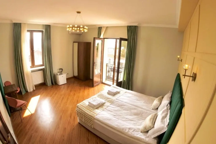 Standard Triple room with mountain view