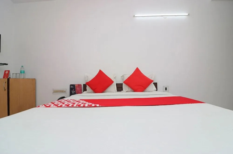 OYO Flagship 19330 Hotel Aria Executive Bara Bazar