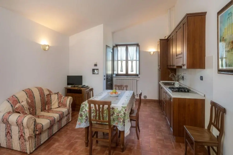 3 Bedrooms Apartment