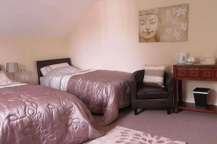 Eagle Lodge Rooms