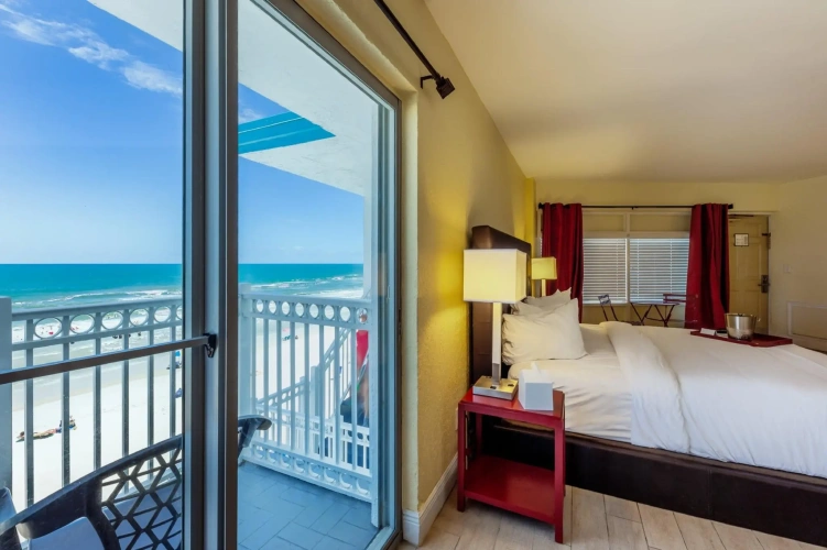 Premium Double Suite with balcony