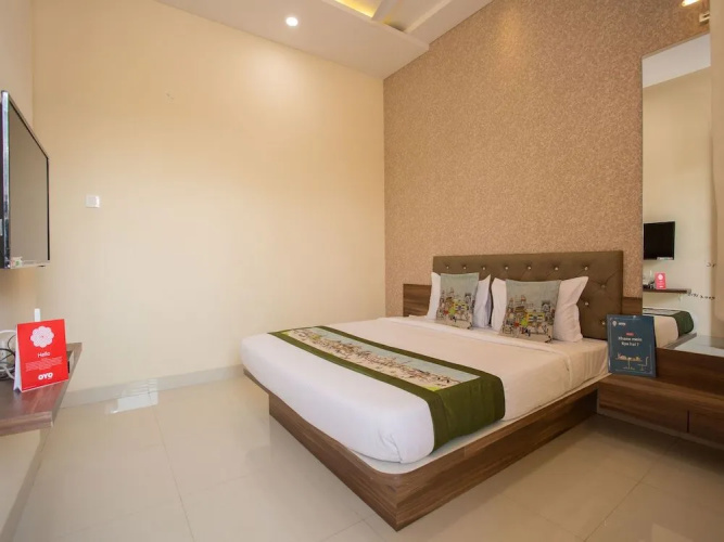 OYO 10939 Hotel Sangam
