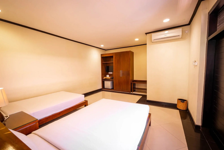 Yulia Beach Inn Kuta