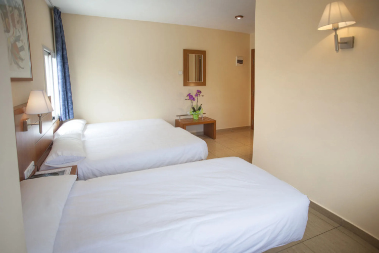 Hostal Savoy