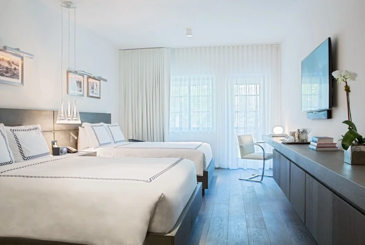 Luxury Quadruple room with balcony