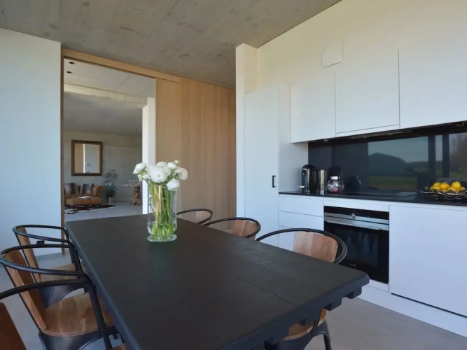 3 Bedrooms Classic Villa