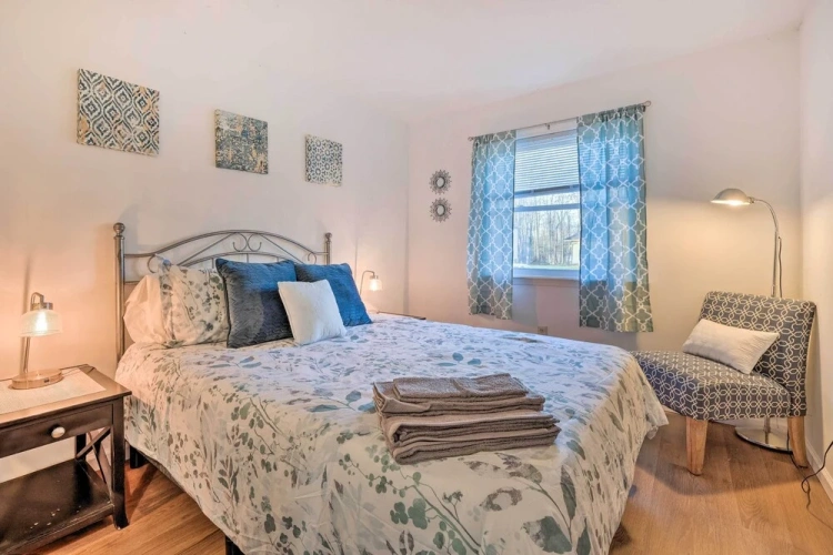 3 Bedrooms Cottage