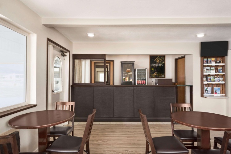 Travelodge By Wyndham Mcbride photo 10