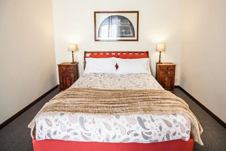 1 Bedroom Apartment with balcony and with lake view