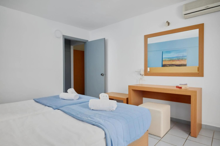 Acropolis Apartments