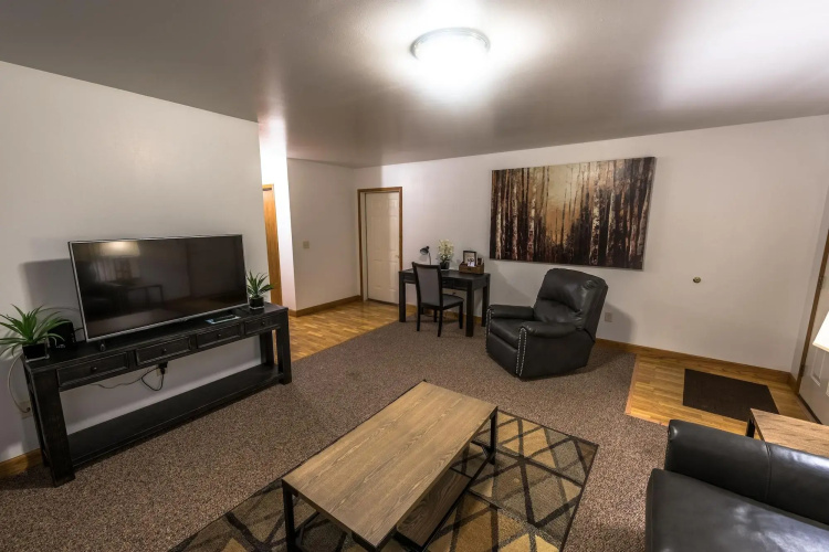 Draft Horse Inn and Suites