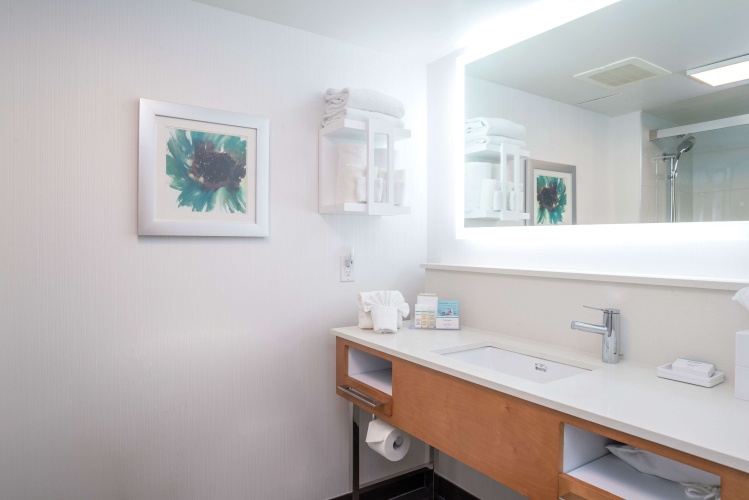 Hampton Inn & Suites by Hilton Vancouver-Downtown photo 12