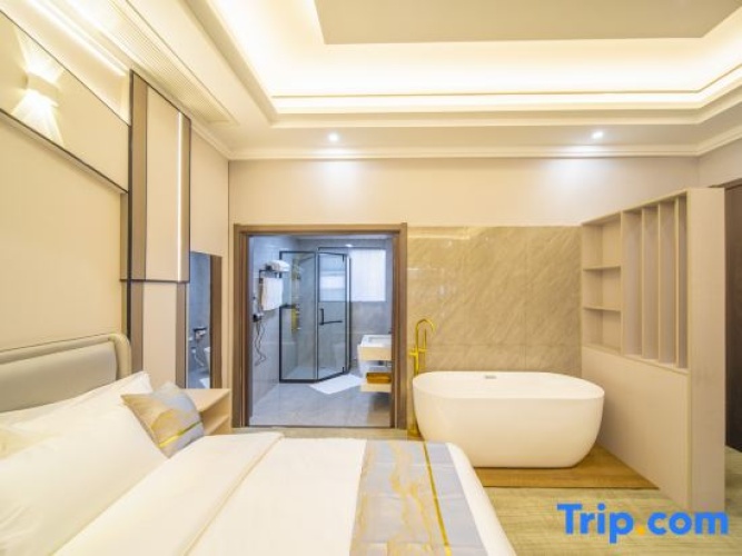 Deluxe Double Suite