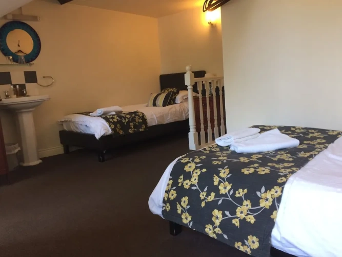 Standard Twin room