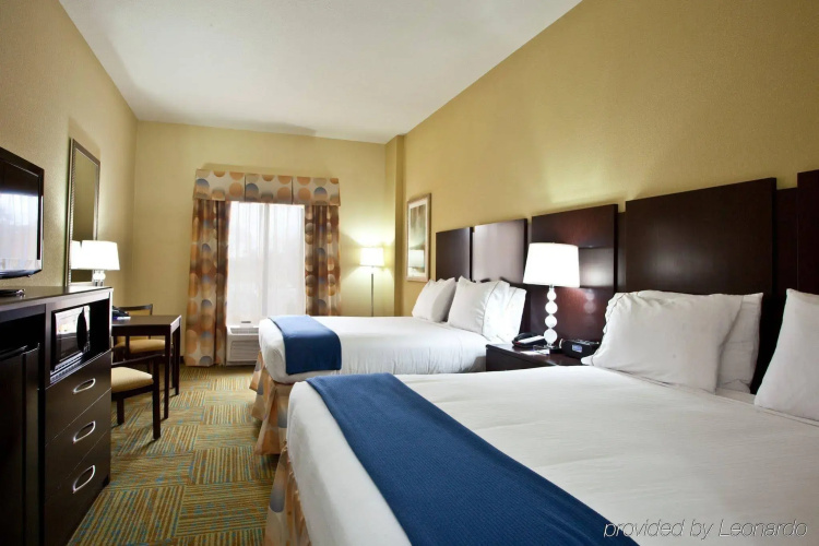 Holiday Inn Express Hotel & Suites PERRY by IHG