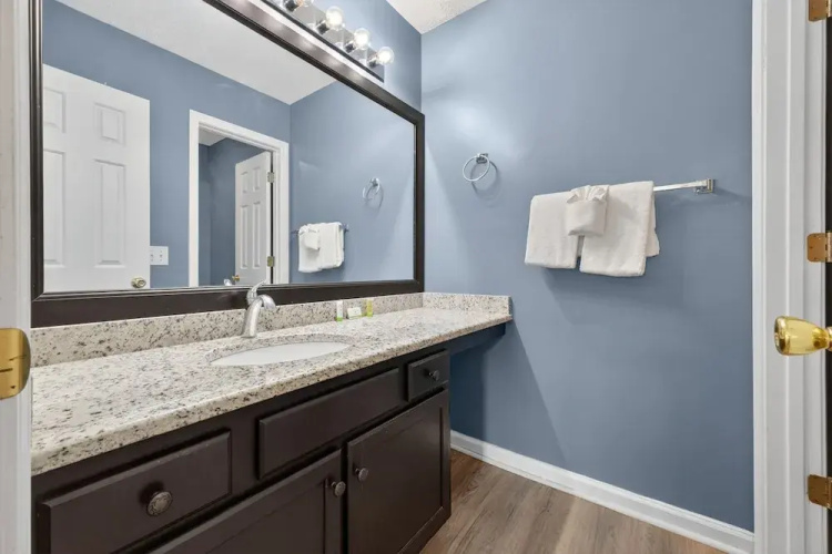 River Oaks 5c 2 Bedroom Condo