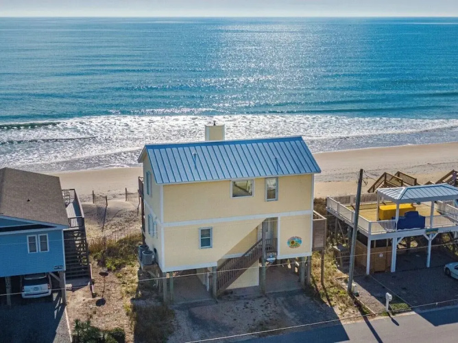 Sunflower Beach House by Topsail Realty