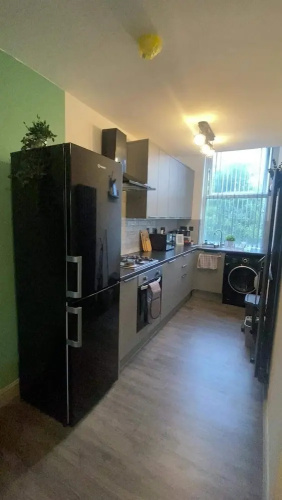 2 Bed Flat - Sleeps 5 - Parking - Wifi