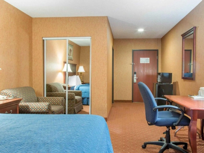 Standard Quadruple room