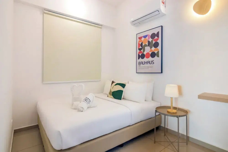 MARC Co - Living