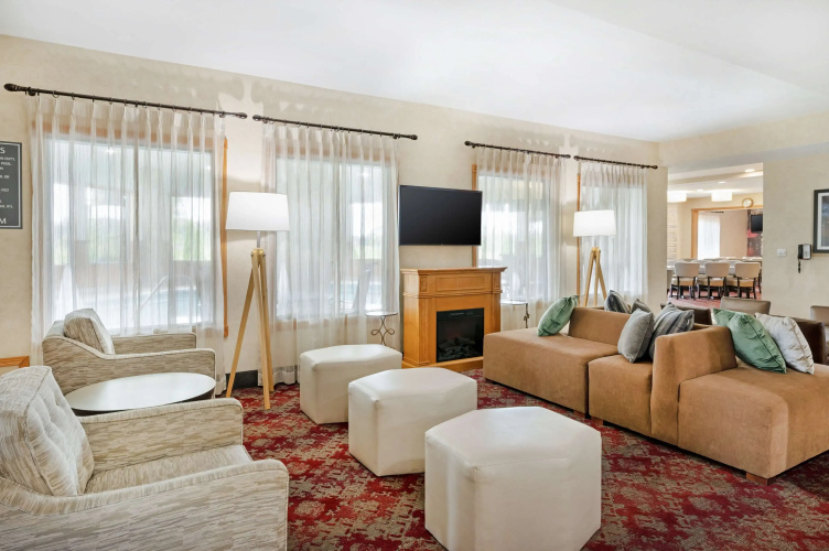Best Western Plus Howe Inn