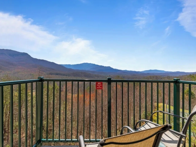 Standard Double room with balcony and with mountain view