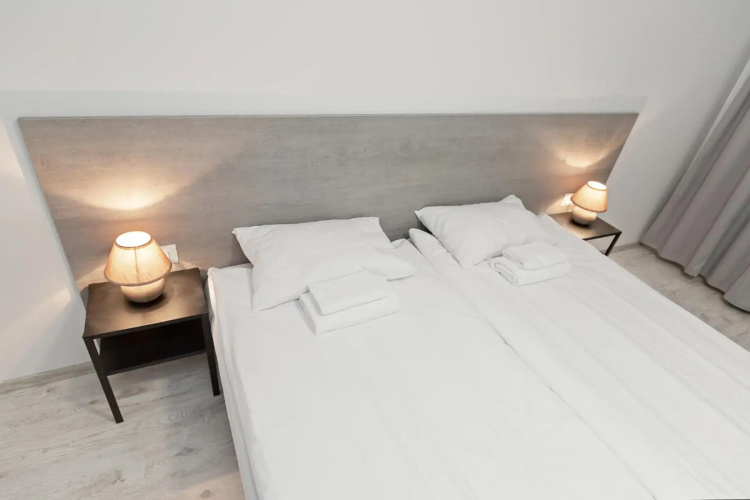 HappyInn Rooms