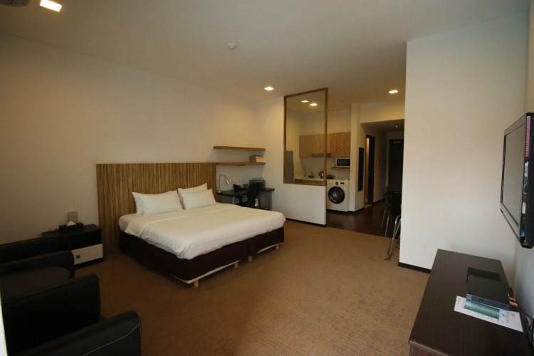 Arena Suites