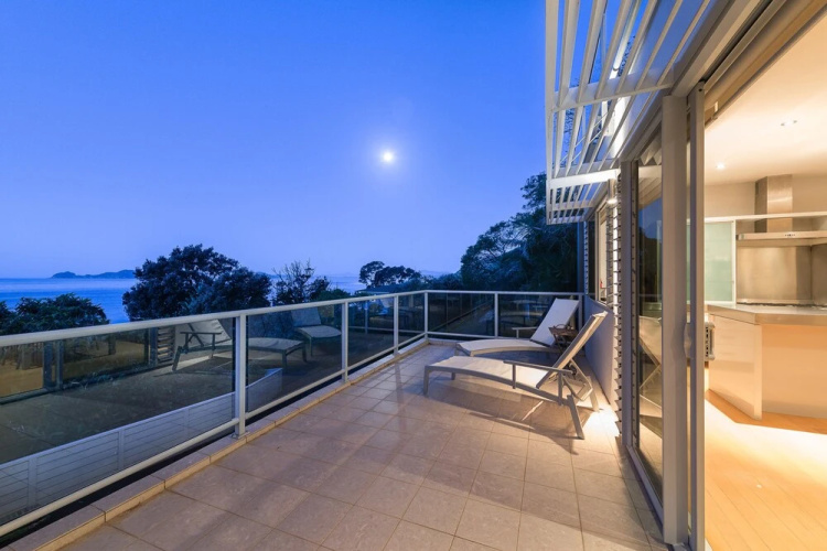 Sea Breeze Lodge