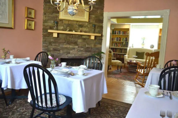The Bell House Inn