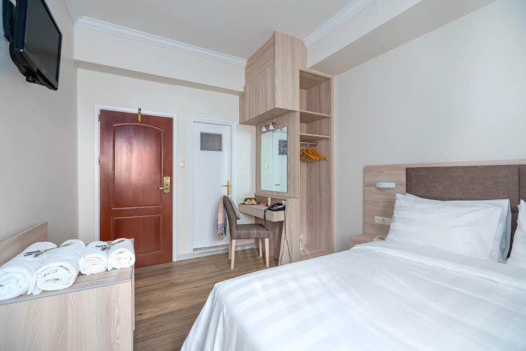 Attalos Hotel
