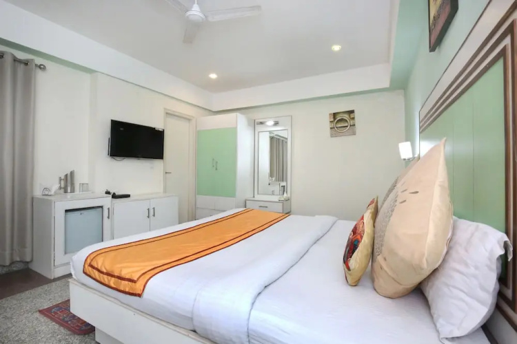 FabHotel Absolute Comfort