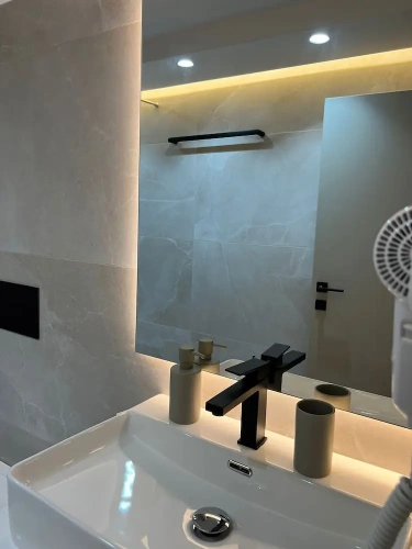 1 Bedroom Deluxe Apartment