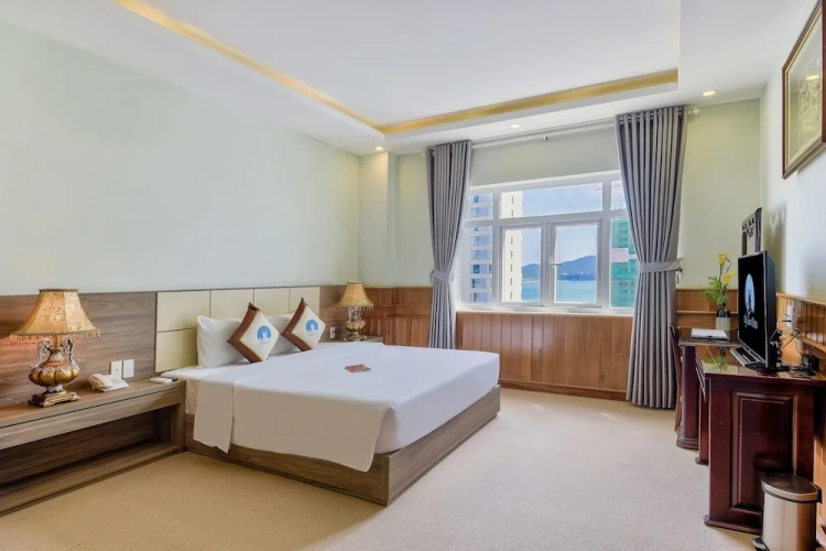 1 Bedroom Deluxe Double room with city view