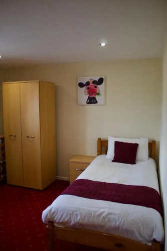 Holiday Cottage 4