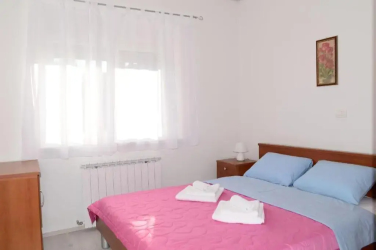 San Lorenzo Apartments