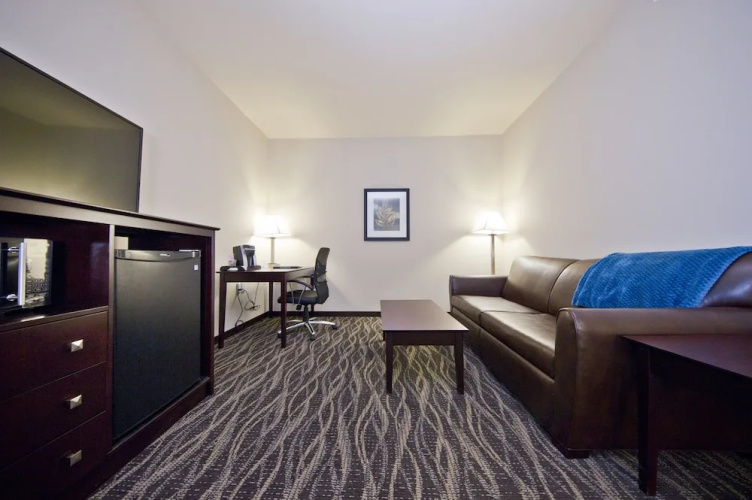 Cobblestone Inn & Suites - Manning