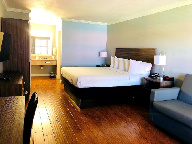 Vero Beach Inn & Suite photo 6