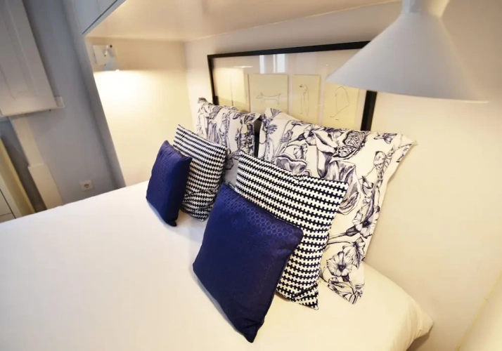 1 Bedroom Deluxe Apartment