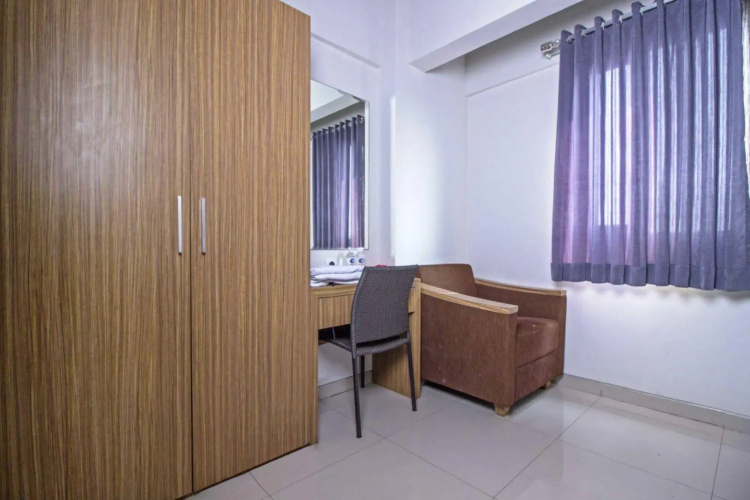 RedDoorz Plus @ Cibogo Bawah