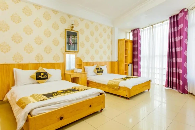 Standard Triple room